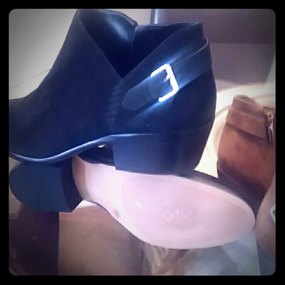 Ankle booties